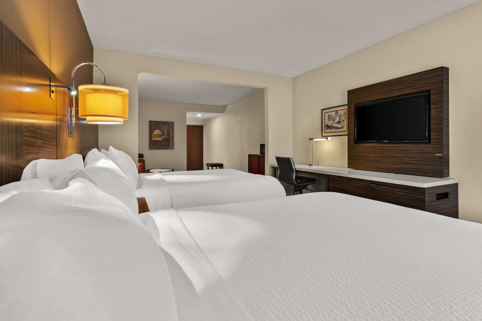 Ramada By Wyndham Harrisburg/Hershey Area Экстерьер фото