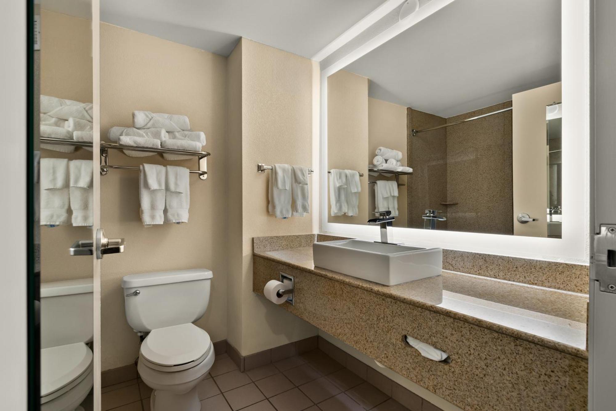 Ramada By Wyndham Harrisburg/Hershey Area Экстерьер фото
